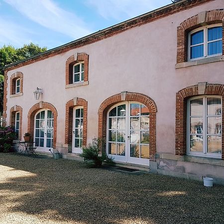 Chateau Mesny Gite Au Fil Des Pages Vic-sur-Seille Eksteriør billede