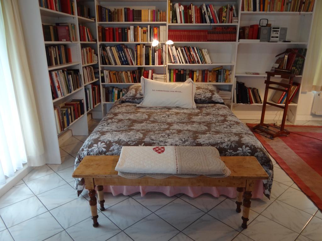 Chateau Mesny Gite Au Fil Des Pages Vic-sur-Seille Eksteriør billede