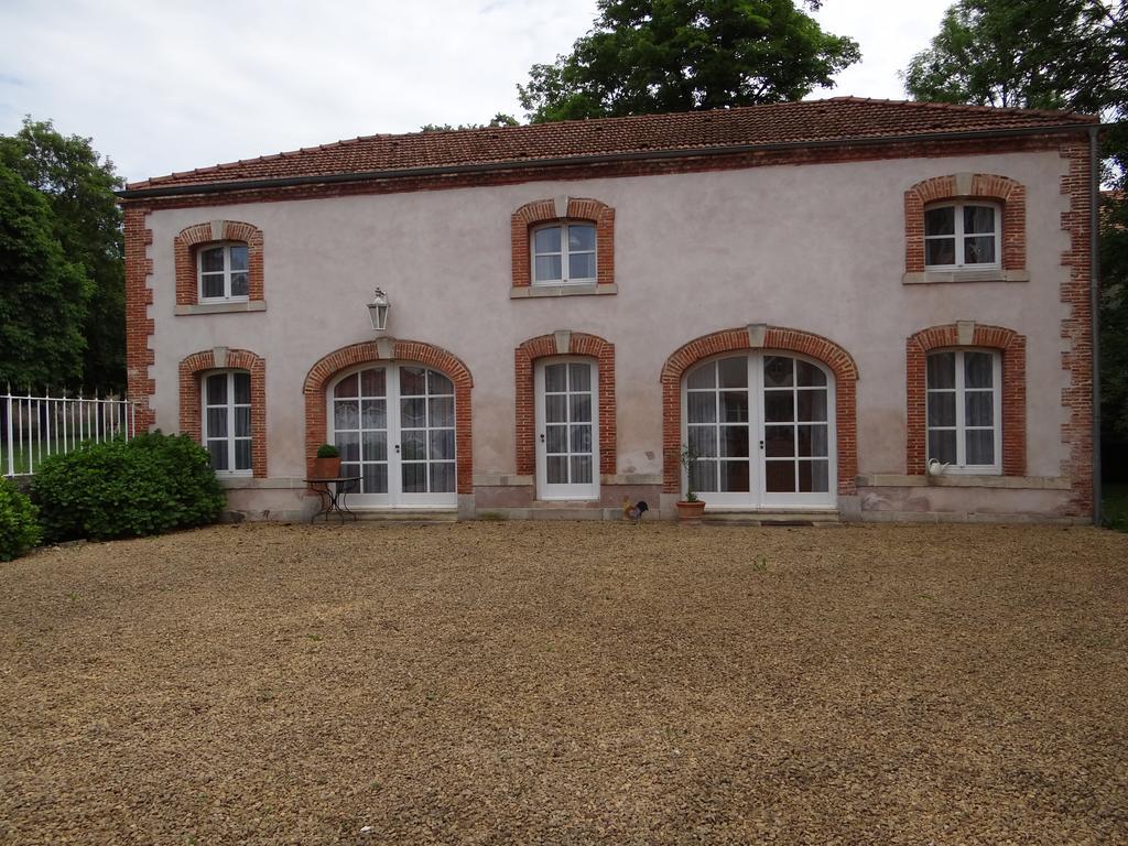 Chateau Mesny Gite Au Fil Des Pages Vic-sur-Seille Eksteriør billede