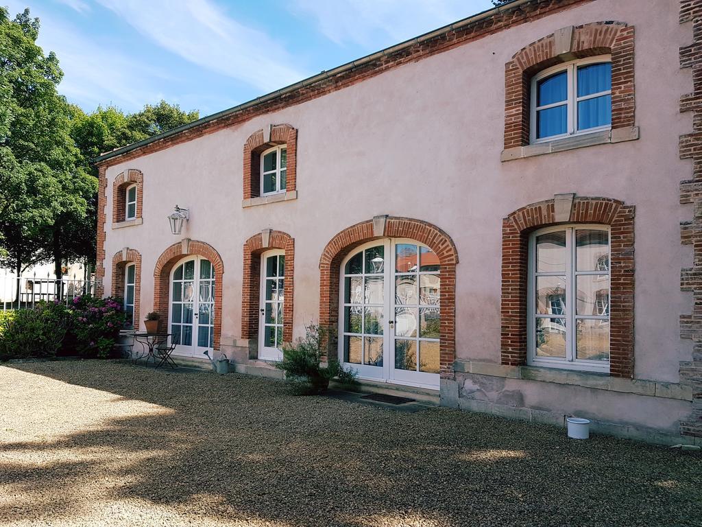 Chateau Mesny Gite Au Fil Des Pages Vic-sur-Seille Eksteriør billede